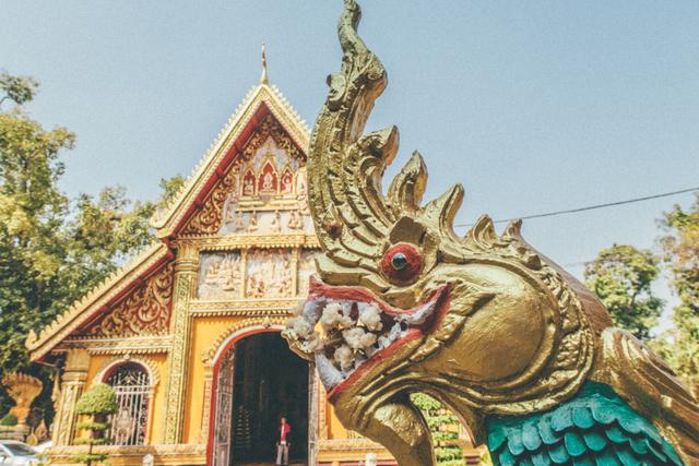 千万别随便去庙里求子，佛说怀不上孩子的原因（老挝万象有座香火鼎盛的寺庙）