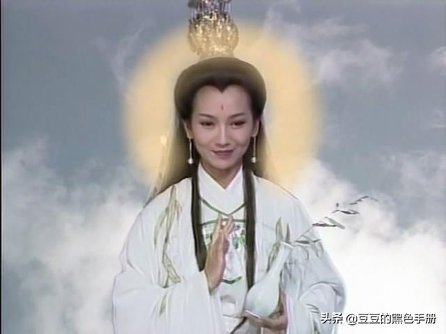 刘涛赞林心如版观音很虔诚，19版观音对比：有的像过家家