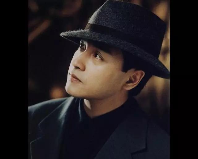 张国荣头像高清，冷澈黑白//风华绝代张国荣（微信头像——你们强烈推荐寻找的哥哥）