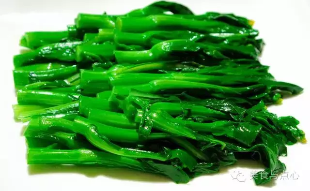 大厨青菜蘑菇怎么炒，五星大厨教你做