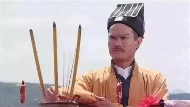 如何评价香港已故编剧黄炳耀，香港著名编剧黄炳耀（幕后故事更加“灵异”）