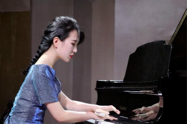 关于高校艺术特长生专业介绍:音乐表演，音乐艺术特长生高考（包含美术、音乐、表演）