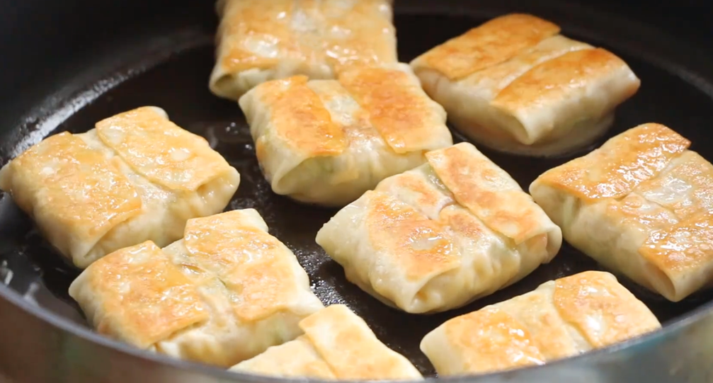 圖片[8]-【餃子皮雞蛋煎餅】做法步驟圖 連吃8個不夠 十幾分鐘做全家人-起舞食譜網