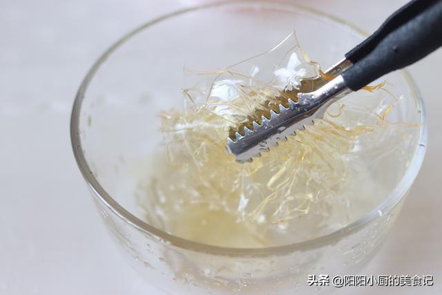 自制奶酪片窍门，怎么做奶酪片（教你在家做双色奶酪）