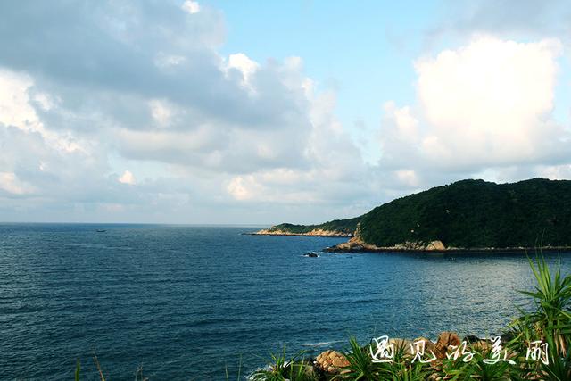 川島為上,下川島的簡稱,上川島有很多迷人的海灘,這裡沙質潔白細膩