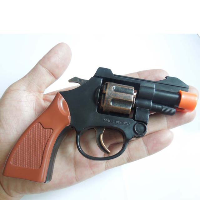 如何用纸做简单的可以打皮筋的枪，如何用纸做一个皮筋枪（这些80后的玩具你玩过几样）