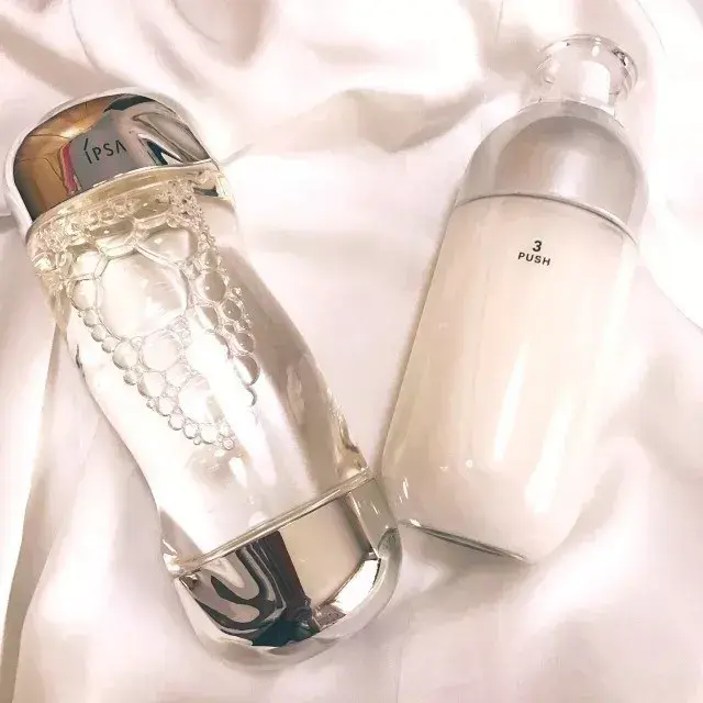 雪肌精优纯奢华套装适合什么肤质，雪肌透亮嫩肤套装（以及适合肤质<含价格>）