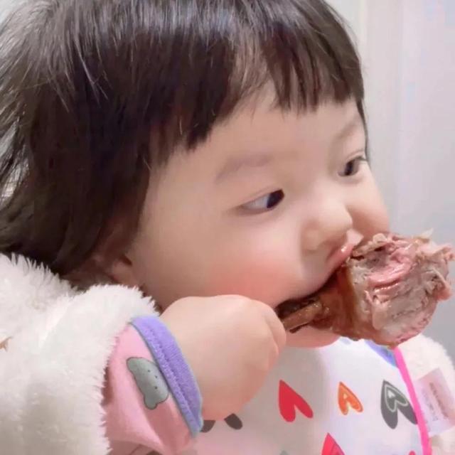 娃娃头像微信，娃娃头像（去爱一个让你变成小孩的人）