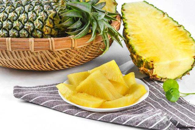 菠萝几月份成熟，吃菠萝的季节是几月份（预计可采收100万公斤）