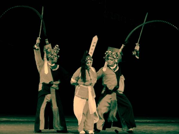 窦娥冤的作者是，窦娥冤的作者是谁（窦娥冤的作者和枯藤老树昏鸦的作者）