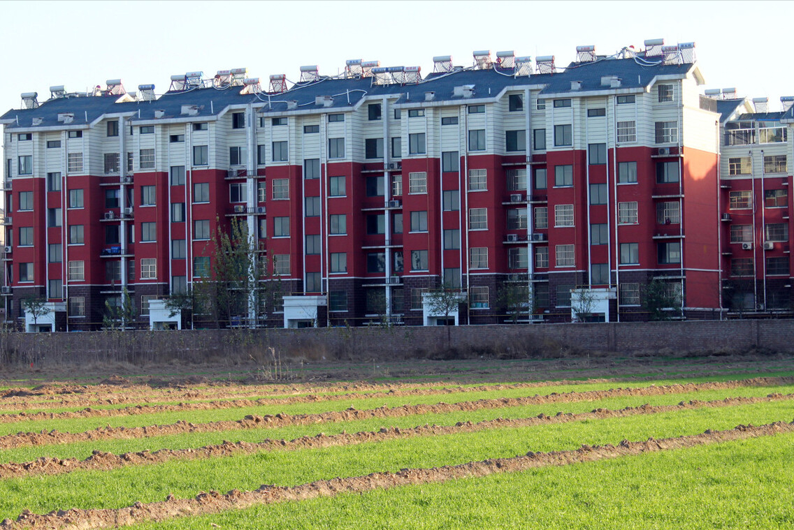 关于农村宅基地的法律咨询（2021年农民究竟怎样报批宅基地建房）