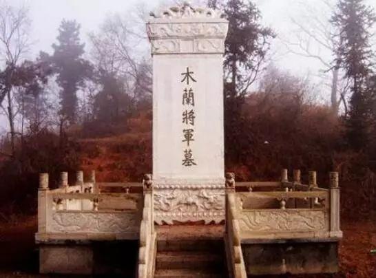 花木兰怎么死的，历史上的花木兰是怎么死的（花木兰从军10年为何没有人发现她是女儿身）