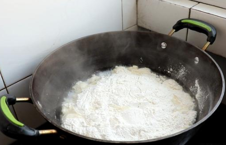 炸油糕怎么做，炸油糕怎么做作文四（炸油糕的做法家常做法窍门）