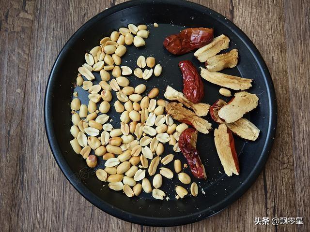 花生牛奶的做法，花生牛奶露做法图解（再也不用出去买了）