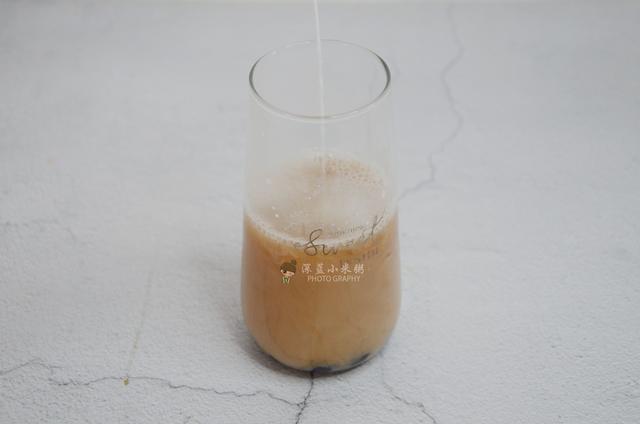 自制珍珠奶茶，附珍珠做法（教你在家制作极简珍珠奶茶）