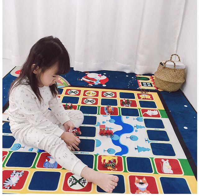 床上螨虫咬的症状图片，如何判断被褥有没有螨虫以及如何预防（医生从9根睫毛找到21条螨虫）