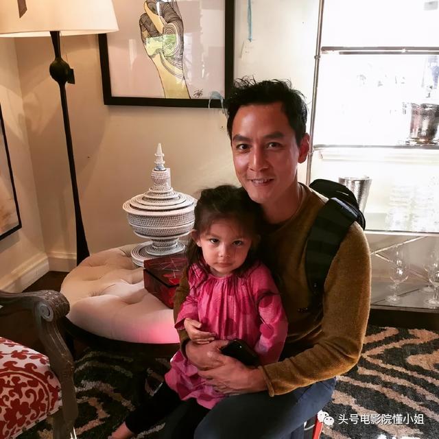 单身男女 吴彦祖，电影《单身男女》的最后结局是什么（《除暴》杀青后生病入院）