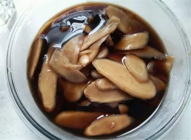 生姜芽怎么种，发芽的生姜丢盆里
