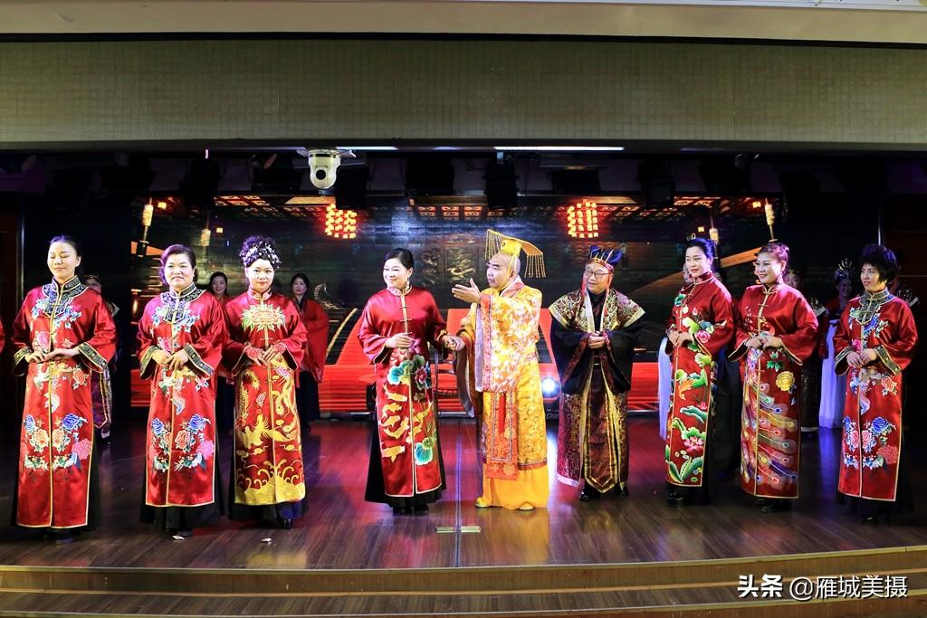 旗开得胜·2019拜年邮票（衡阳）首发式暨旗袍春晚热闹举行