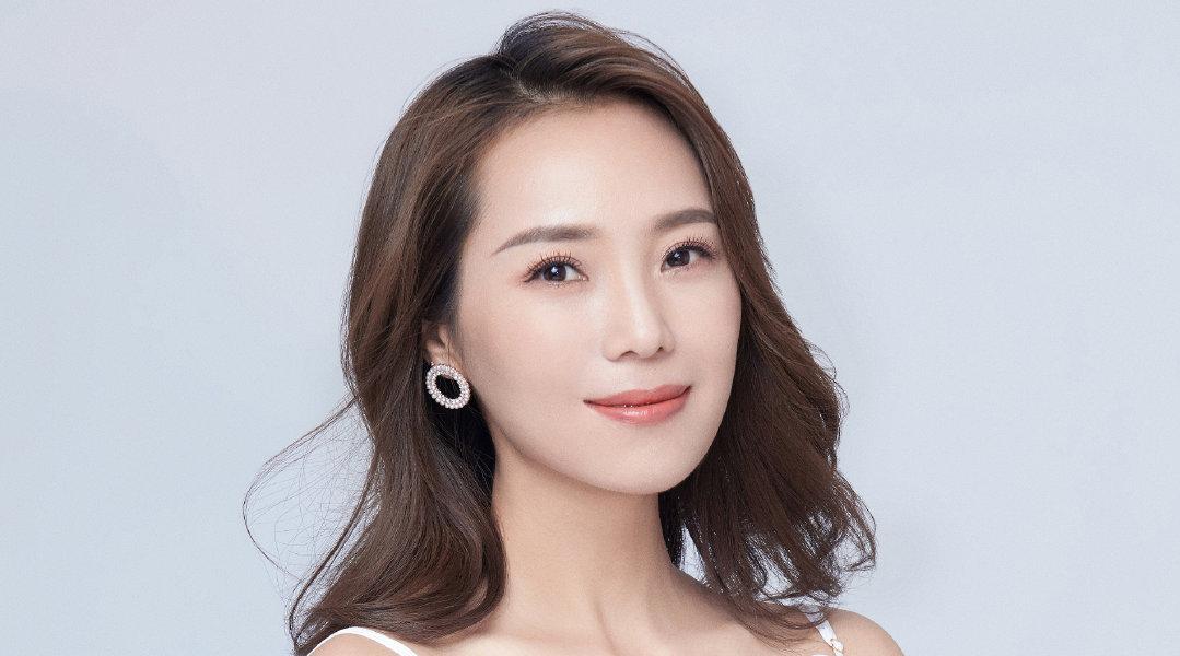 云朵简介（18岁拜师刀郎，和师父情同父女）