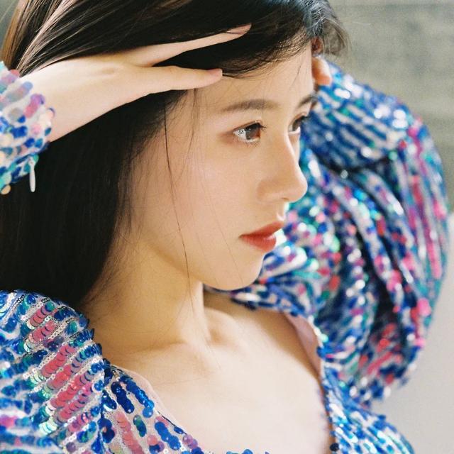 七奈:港风复古头像微信，七奈:港风复古头像（复古头像 港风）