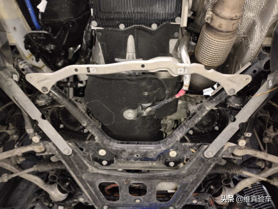 宝马1系敞篷跑车，宝马行车记录仪怎么连接手机（20W的宝马敞篷轿跑）