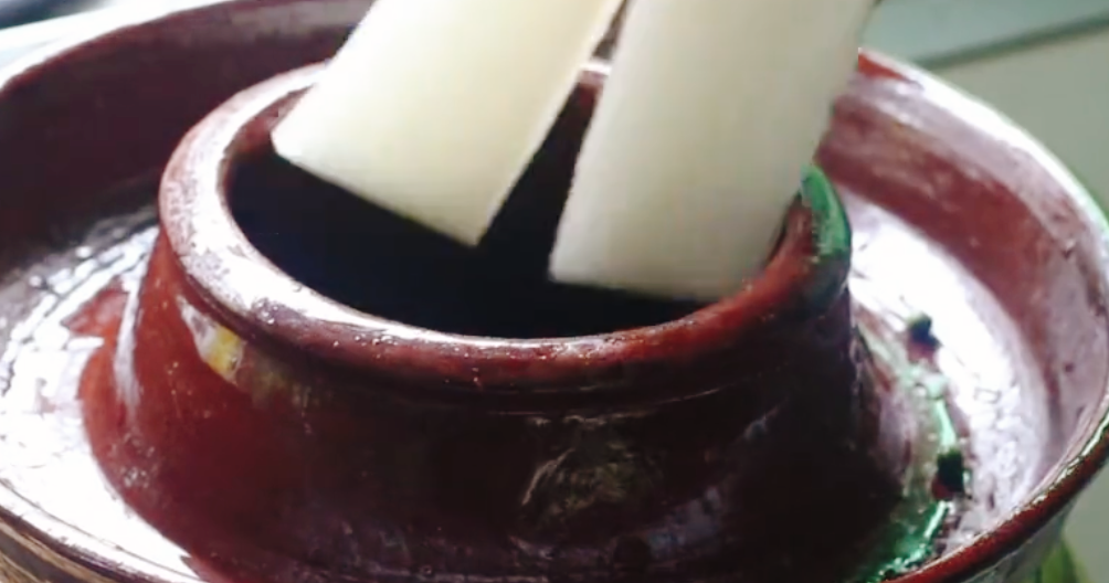 圖片[6]-【四川泡菜】做法步驟圖 酸辣爽脆不生花 放一年不會(huì)壞-起舞食譜網(wǎng)