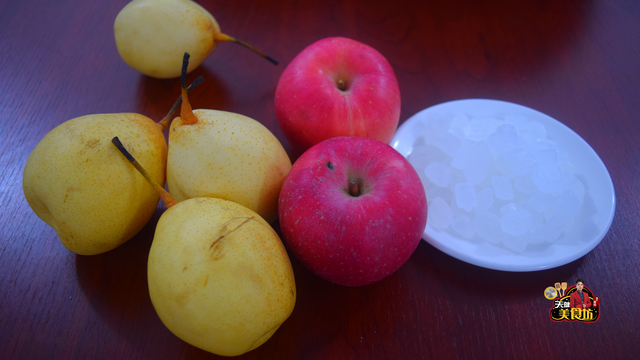 如何熬梨汤止咳化痰窍门，化痰止咳梨汤做法（润肺止咳化痰的苹果雪梨汤）