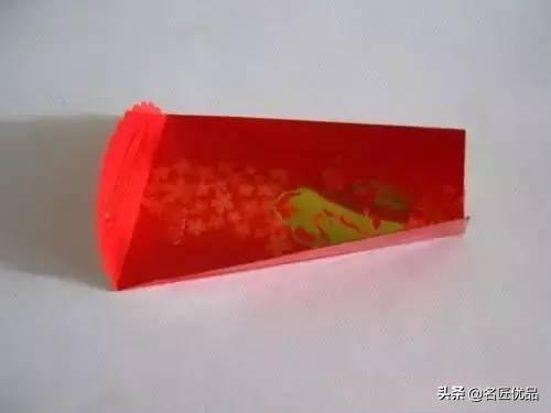 幼儿园灯笼制作方法，灯笼制作手工幼儿园（幼儿园创意手工灯笼大制作）