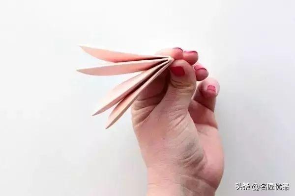 怎么做纸花而且最简单，几种简单折纸花教程