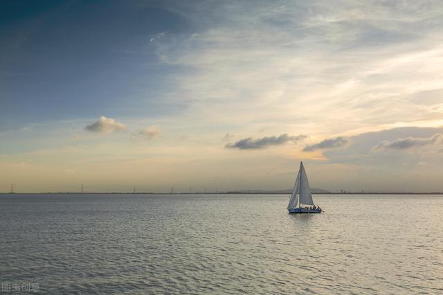 星辰大海下一句，眼中有星辰大海下一句（皆是星辰大海）