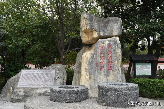 安徽庐江境内汤池小镇的真实情况，安徽庐江境内汤池小镇的真实情况是什么（以旅游业为主的汤池小镇）