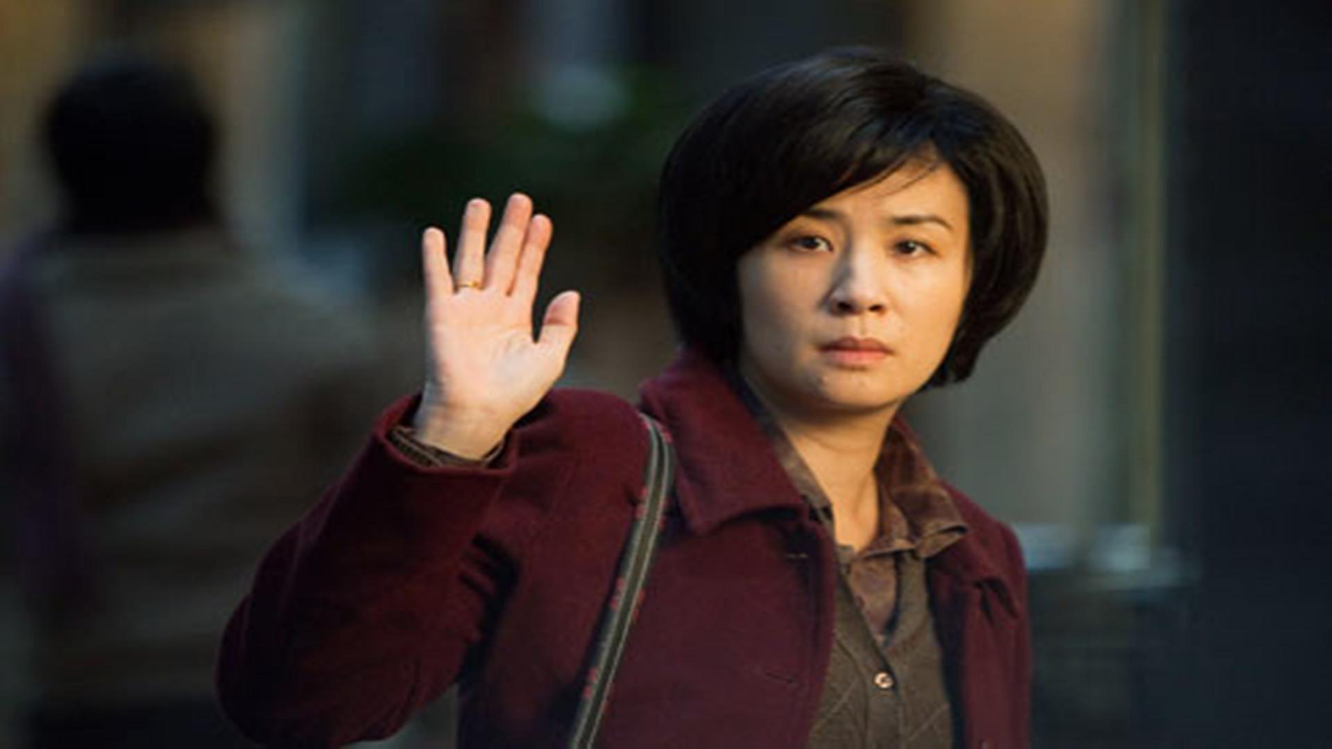 2009年,吴君如和黄百鸣主演喜剧电影《家有喜事2009》,这部影片讲述了