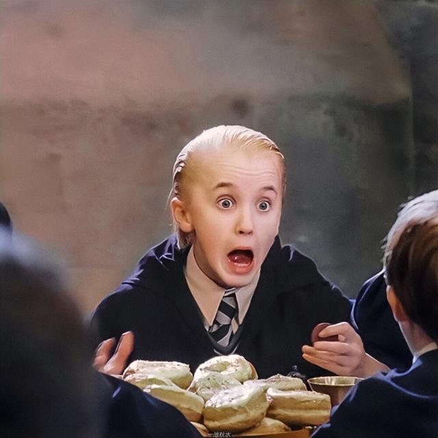 哈利波特头像女生，哈利波特魔法学院头像微信（霍格沃茨永不毕业）