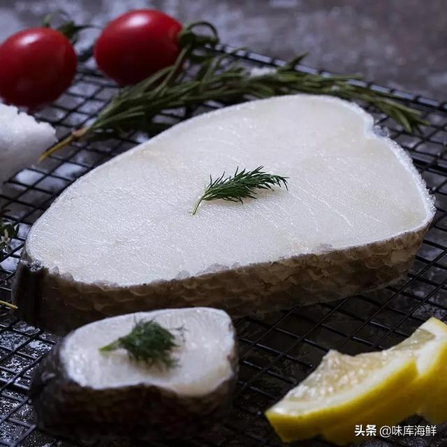 怎样鉴别真鳕鱼，如何辨别真假鳕鱼（一文教你分清真鳕鱼、银鳕鱼、假鳕鱼）