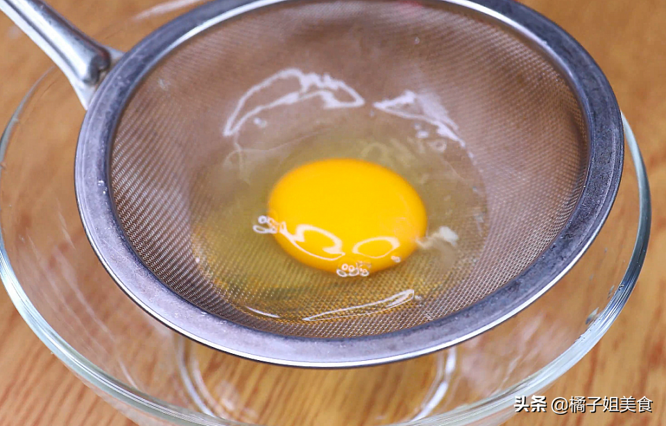 圖片[2]-荷包蛋怎么做才不會散花？教你一個小技巧 口感鮮嫩 好吃又好-起舞食譜網(wǎng)