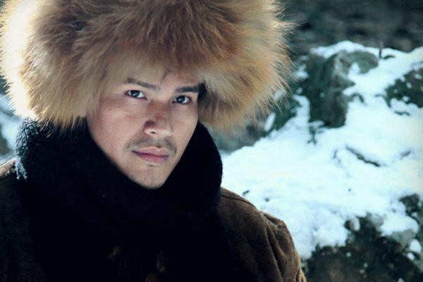 张桐演的土匪是哪部电视剧里的人物，土匪电视剧中的女演员有哪些（敌巢险恶、战士智勇、胸怀天下）