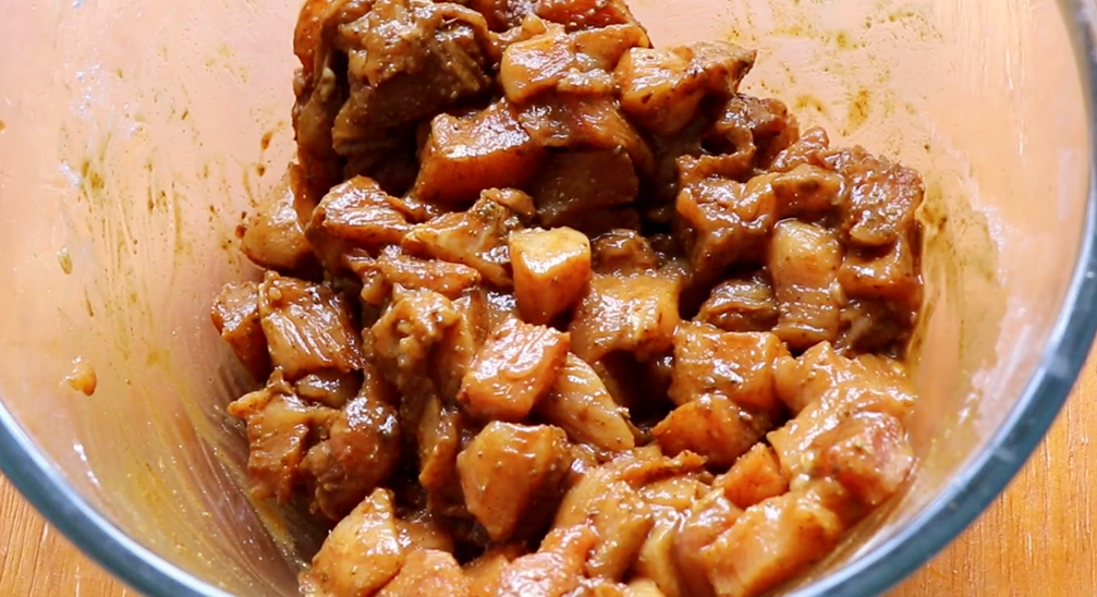 圖片[1]-【雞肉版牙簽肉】做法步驟圖 10元錢做一大盤 香辣過癮-起舞食譜網