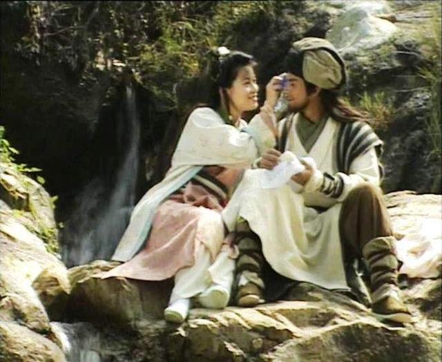 刘涛演阿朱是哪一年的，《天龙八部》的两大阿朱的版本