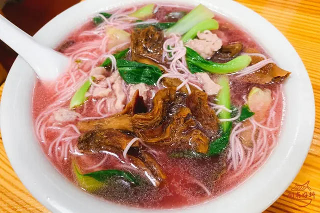 猪头皮怎么炒，猪头皮怎么炒不腻（过后，我们一起去吃泉州的好料）