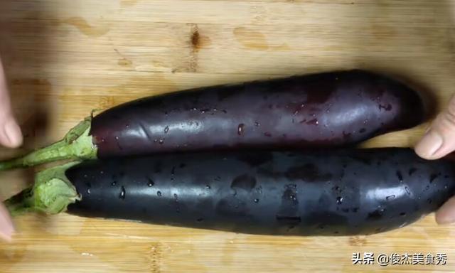 风味茄子的做法，风味茄子的做法图片（正宗鲁菜家常菜风味茄子的正确做法）