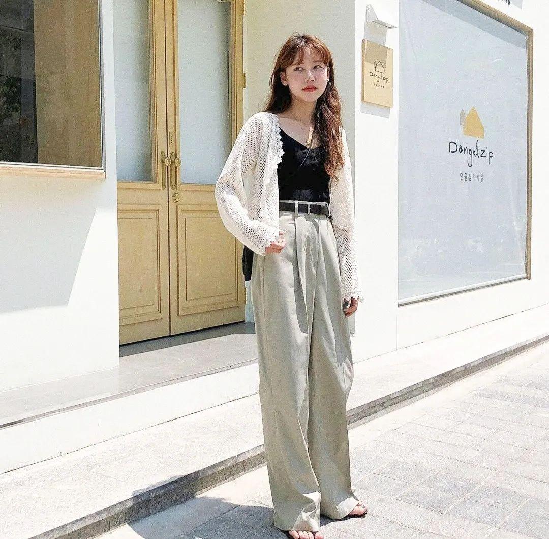 雪纺丝绒是什么面料，丝绒面料是什么面料（今年流行“云朵裤”）