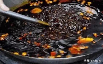 干锅油焖蚕豆，蚕豆油焖蚕豆（一定要先熬好干锅油、干锅酱）