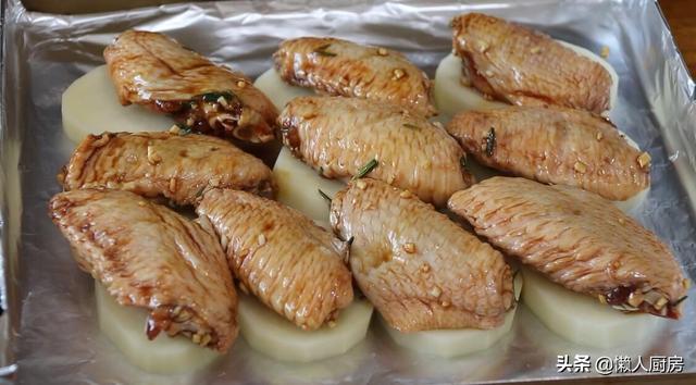 烤箱烤鸡翅温度和时间，烤鸡翅烤箱温度和时间（烤鸡翅不放一滴油）