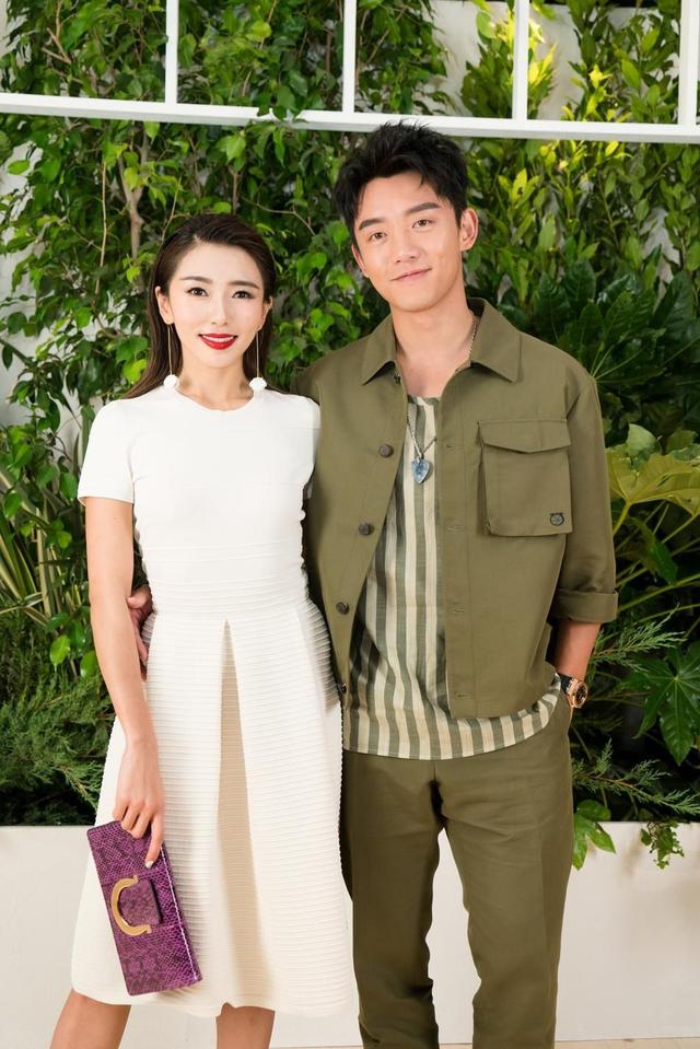 郑恺前女友程晓玥搬新宅，友人做客曝其近况，分手后变事业女强人