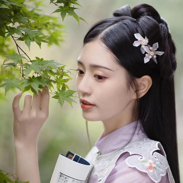 神仙颜值的动漫头像女，神仙动漫女头微信（这些神仙古风女头也太好看了吧）