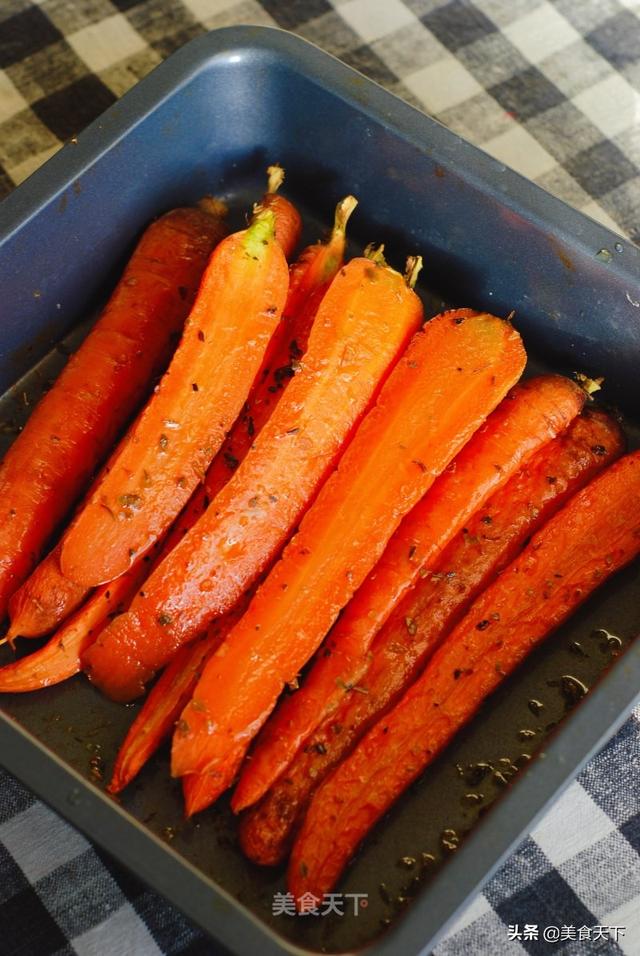 胡萝卜切丝怎么切，胡罗卜怎么炒好吃（看看别人家胡萝卜的做法）