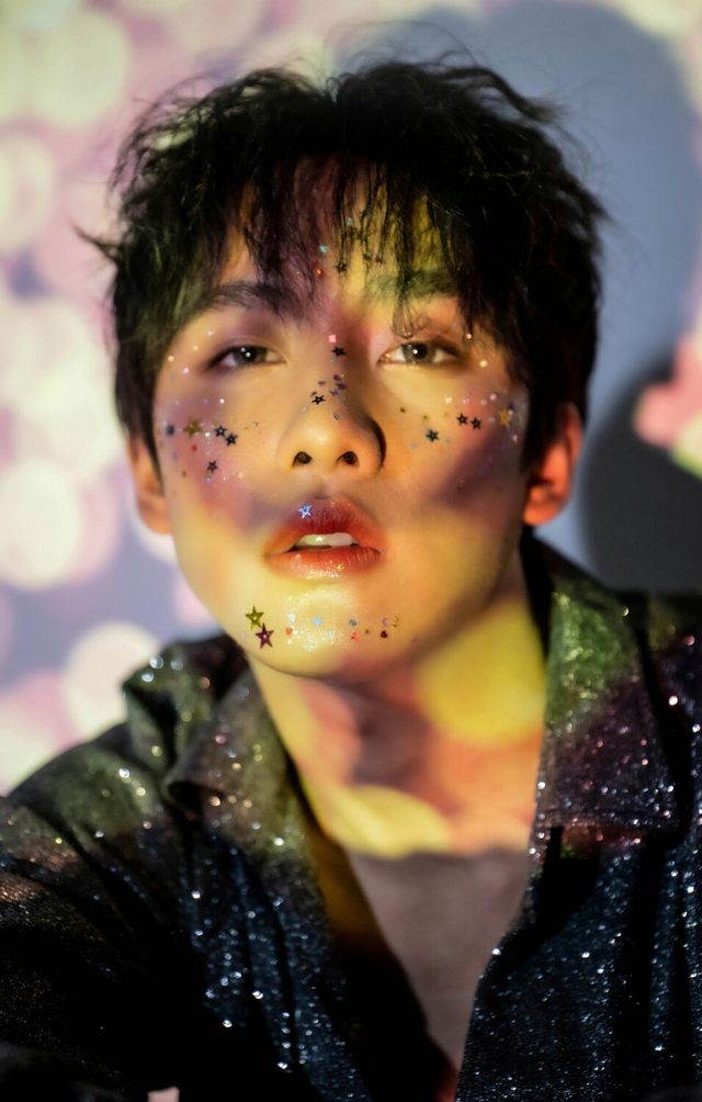 lay是什么意思，lay什么意思（他泰港风少年：黄立贤血统加持）