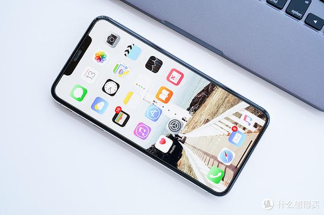 钢化膜去白边小妙招，手机钢化膜如何永久去白边（iPhone钢化膜选购指南）