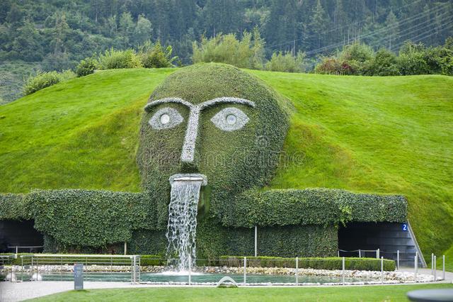 swarovski是什么牌子，swarovski是什么档次（怀揣造钻石的愿景却一直生产“假货”）